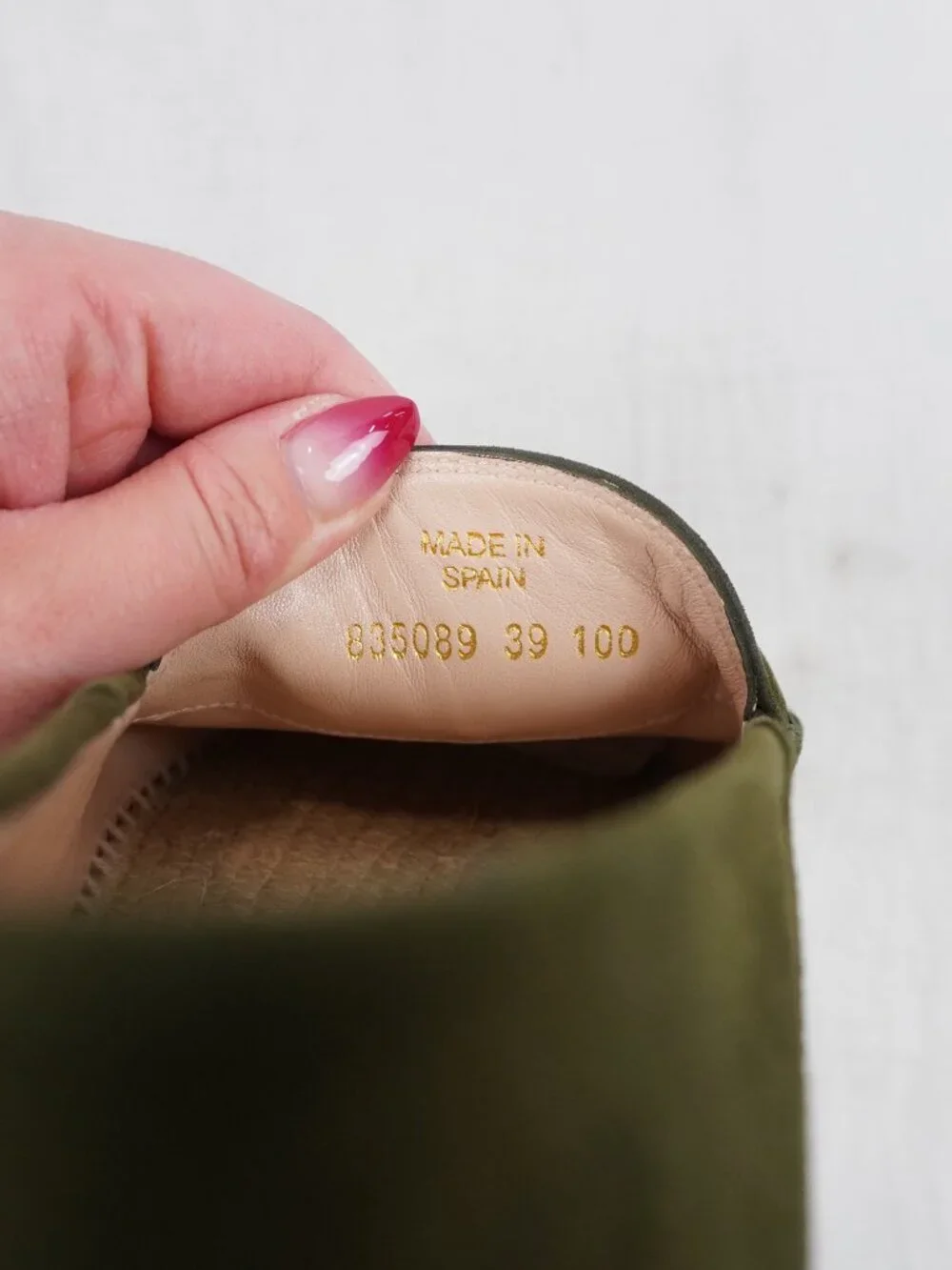 Gucci Suede Horsebit Espadrilles Flats In Lucious Green - Women's US Size 9